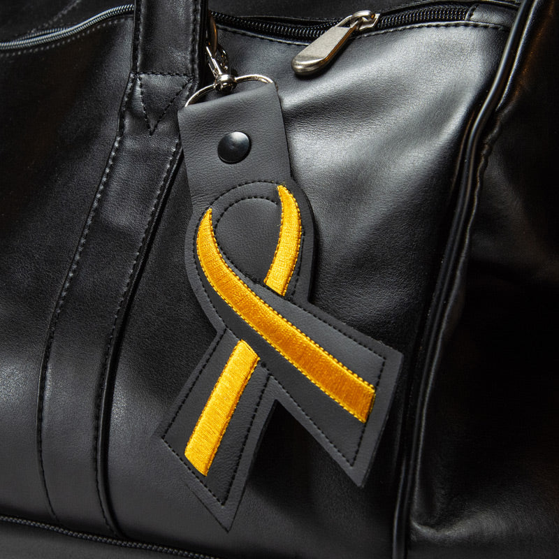 Thin Gold Line Leather Ribbon Keychain - Image 3